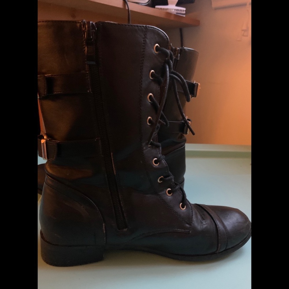 Boot - Picture 8 of 9